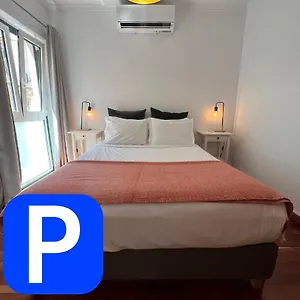  Apartment Prime Location - Historic District With Private Parking